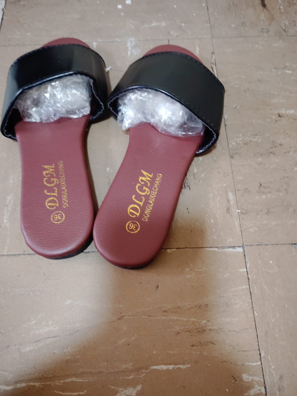Black Slide Sandals with Burgundy Footbed